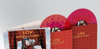 Joy, raccolta celebrativa di Raffaella Carrà per collezionisti joy cofanetto raffaella carrà