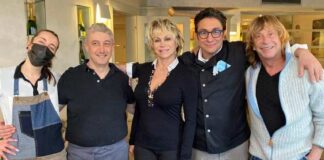 Carmen Russo ed Enzo Paolo Turchi avvistati da Spadafino