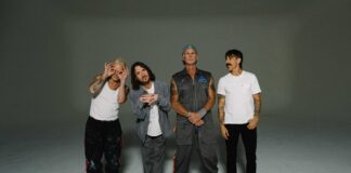 Red Hot Chili Peppers, il 1° aprile esce “Unlimited Love”