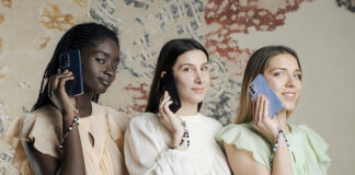 “Stories of Women powered by Oppo”, un’idea per San Valentino oppo charm limited edition lola