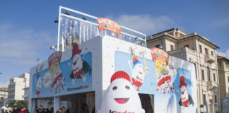 Carnevale di Viareggio 2022: torna l’animazione Kinder stand kinder