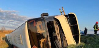 Incidente sull’A14, si ribalta un bus con ucraini: morta una donna