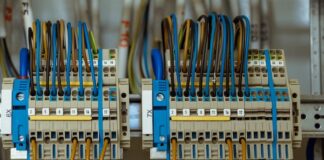 Valmontone, allacci abusivi alla rete elettrica: denunciate 6 persone allacci elettrici