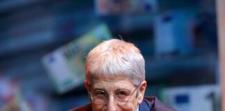 Conflitto tra Russa e Ucraina tra i temi della puntata di Fuori dal Coro Mario Giordano Mediaset - Fuori dal Coro -