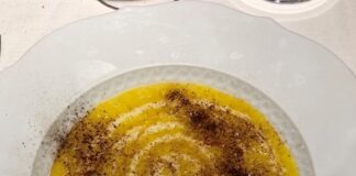 Risotto allo zafferano, yogurt, liquirizia e caramello d’arancia: la ricetta in tv risotto sebastiani