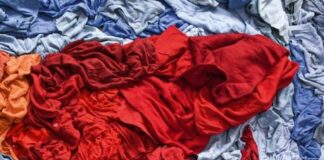 “Stracci”, un documentario sull’impatto ambientale della moda stracci documentario