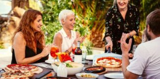 Pasquetta all’aria aperta: alcune idee per una pizza tra amici pizza amici