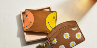 La forza di un sorriso nella nuova collezione Fossil x Smiley