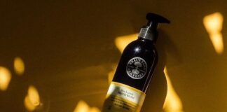La collezione di skincare Bee Lovely di Neal’s Yard Remedies bee lovely