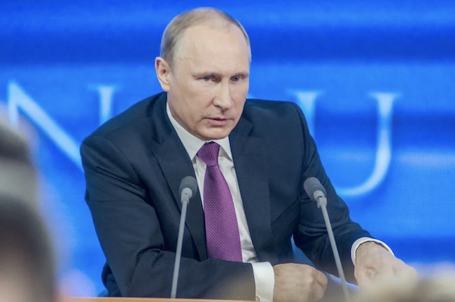 Putin fa le condoglianze a Mattarella per la morte di Napolitano