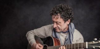 Stefano Cinti ci parla del nuovo singolo “Io non sono razzista, ma…” stefano cinti chitarra