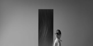 “Corpi di Luce” la mostra unione del mondo del design e moda a Milano