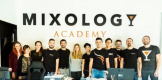 Corso gratuito da Barman per ciechi e ipovedenti: ecco dove mixology academy