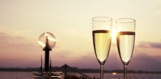 Aperitivo all’italiana, l’atmosfera delle piazze fa la differenza aperitivo