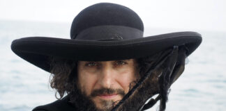 Capossela finalista alle Targhe Tenco 2023 nelle categorie miglior album, miglior canzone e miglior album a progetto