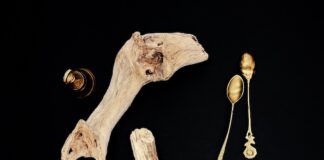 “Alfabeti” la personale dell’artista Antonella De Sarno a Reggio Emilia