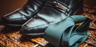 Impatto della moda ed eventi sulla sostenibilità, conferenza a Tivoli scarpe cravatta