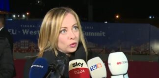 Sanremo 2026, Meloni: “Solidarietà a Pucci, deriva illiberale spaventosa della sinistra”