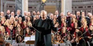 Concerto di Natale in Cattedrale, con mons. Frisina in tv: ecco dove concerto natale cattedrale mons frisina