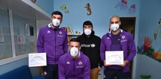 Bagno a Ripoli, giocatori della Fiorentina consegnano i regali sospesi Unicef ai bambini dell’ospedale