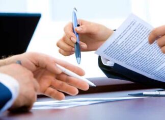 Economia e lavoro, uno studio svela che il 95% delle buone performance finanziarie è generata da un’alta qualità del decision making lavoro carte