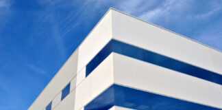 Immobili per l’impresa: compravendite in aumento, dinamico il settore dei capannoni