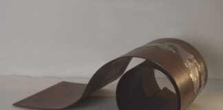 “Tracce” il percorso espositivo dell’artista Sergio Floriani a Novara