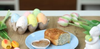 Torta alla banana e mela con crema “moduccera”: la ricetta torta banane mela