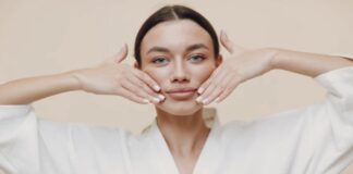 Yoga facciale: ginnastica per contrastare le rughe con Dr Juri Cosmetics yoga facciale