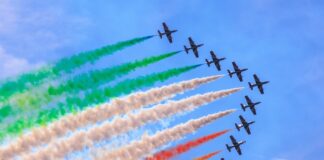 “W Lignano”, lo spettacolo aereo della Pattuglia Acrobatica Nazionale lignano sabbiadoro frecce tricolori