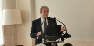 Patologie neurologiche: opportunità con robotica e intelligenza artificiale stefano mazzoleni