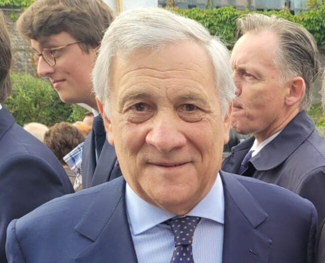 Tajani Perplessi