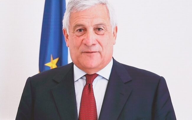 Tajani: “Lavoriamo per la pace in Medio Oriente con due popoli e due Stati”