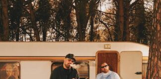 “Manifesto”, il nuovo brano dei Boomdabash dall’album “Venduti” boomdabash roulotte