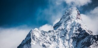 Sulle nostre montagne nevica sempre meno e fa sempre più caldo: i dati di Nevediversa 2024 di Legambiente montagna neve