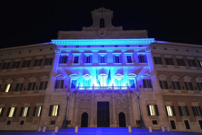Giornata delle Malattie Infiammatorie Croniche Intestinali, Montecitorio si illumina di viola