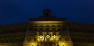 Endometriosi, Montecitorio si illumina di giallo