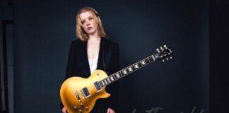 “Featherweight”, il terzo album di Rosie Frater-Taylor featherweight album