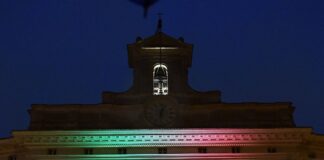 Giornata Unità nazionale, Montecitorio si illumina con il tricolore