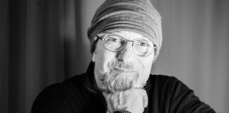 Sergio Caputo apre il Pem Festival diretto da Enrico Deregibus