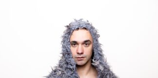 Cosmo: il nuovo album è “Sulle ali del cavallo bianco”