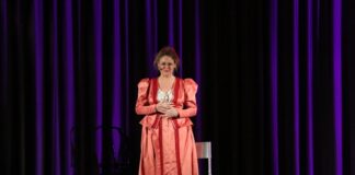 Grande successo al Teatro Valleggia di Quiliano per “Moi” di Chiara Pasetti Lisa Galantini in "Moi"