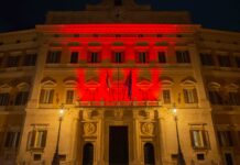 Giornata mondiale della sclerosi multipla, Montecitorio si illumina di rosso