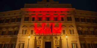 Sclerosi multipla, Montecitorio si illumina di rosso