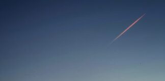 “Rossetto e caffè”, il nuovo singolo di Sal Da Vinci