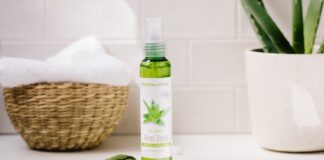 L’haircare routine non va in vacanza: i consigli di Aroma-Zone aroma zone gel aloe vera