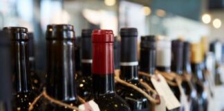 Al via ‘Cantine Aperte’ a Natale, brindisi lungo tutta l’Italia