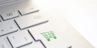 Giocattoli, un approfondimento sugli standard di sicurezza UE ecommerce tastiera