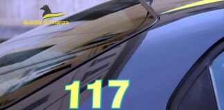 Sequestrati droga e contanti nel siracusano, l’operazione della GdF 117 auto gdf