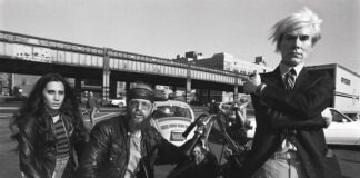 “Andy Warhol. Beyond Borders”: la mostra a Gorizia andy with bikers 1981